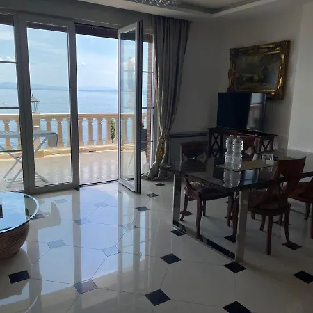 Isabella - Luxury With Style Right Next To The Beach, Private Pool And Sea View * Opatija