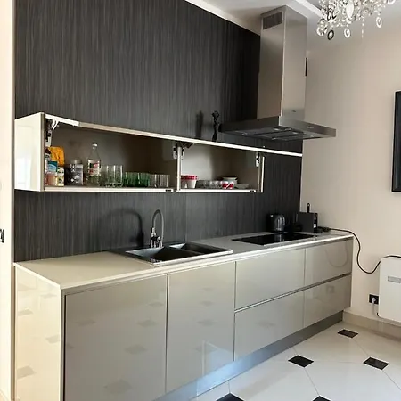 Apartment Isabella - Luxury With Style Right Next To The Beach, Private Pool And Sea View Opatija